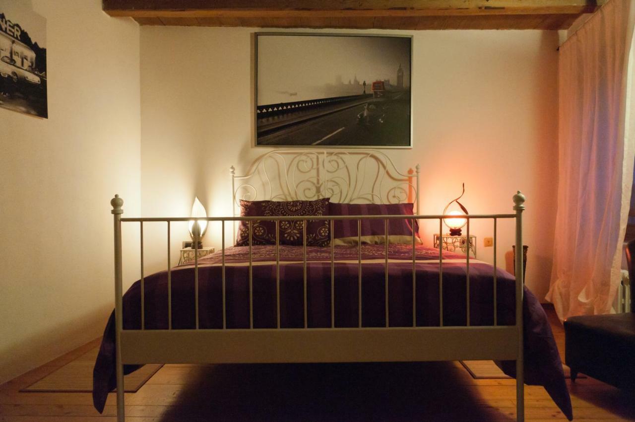 Casale Del Sole Garda Bed & Breakfast Monzambano Ngoại thất bức ảnh