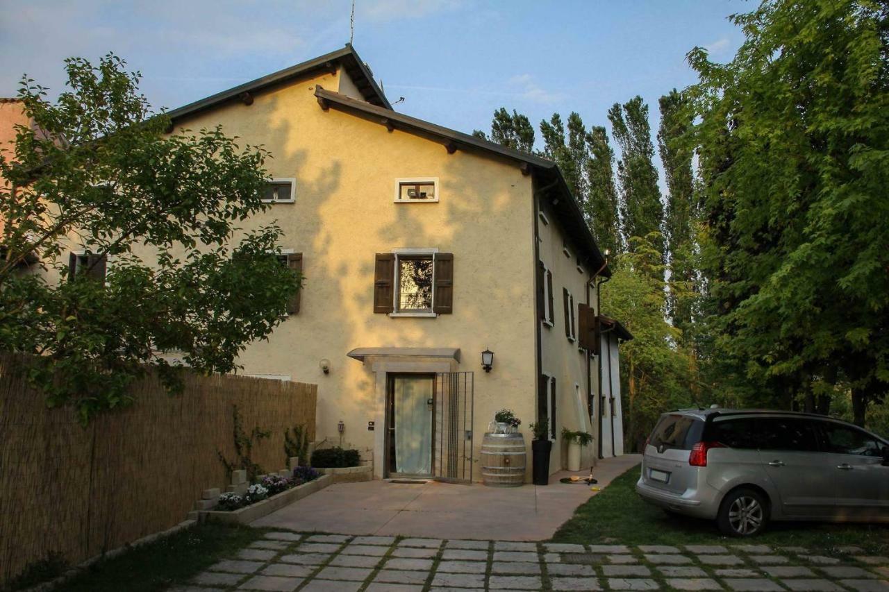 Casale Del Sole Garda Bed & Breakfast Monzambano Ngoại thất bức ảnh