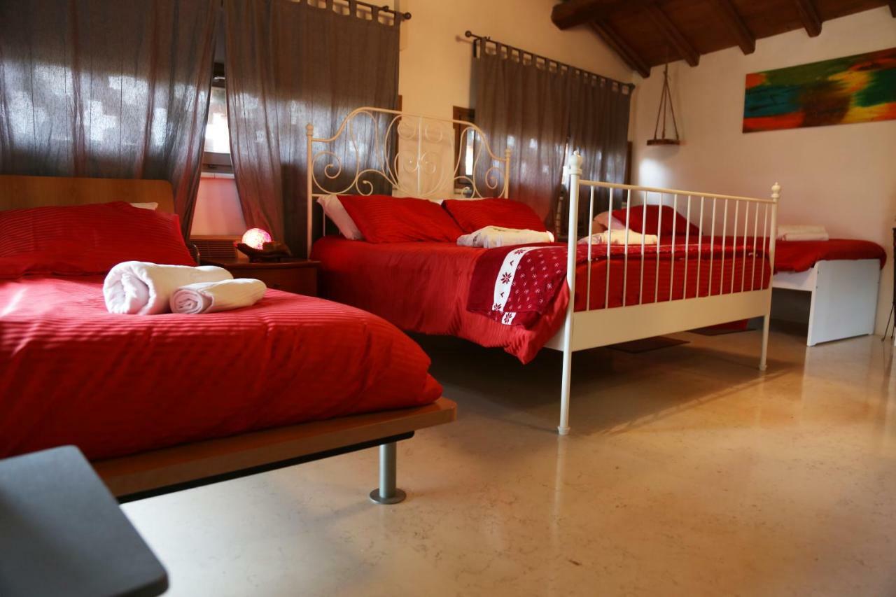 Casale Del Sole Garda Bed & Breakfast Monzambano Ngoại thất bức ảnh